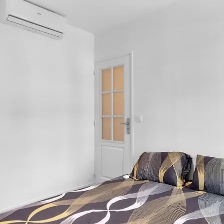 Appartement Calme Au Centre
